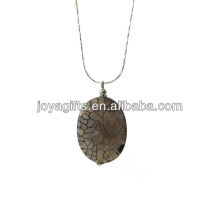 Collier pendentif en morceaux d&#39;agate marron naturel avec chaîne en argent